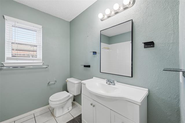 Building Photo - 6421 Fairview Dr