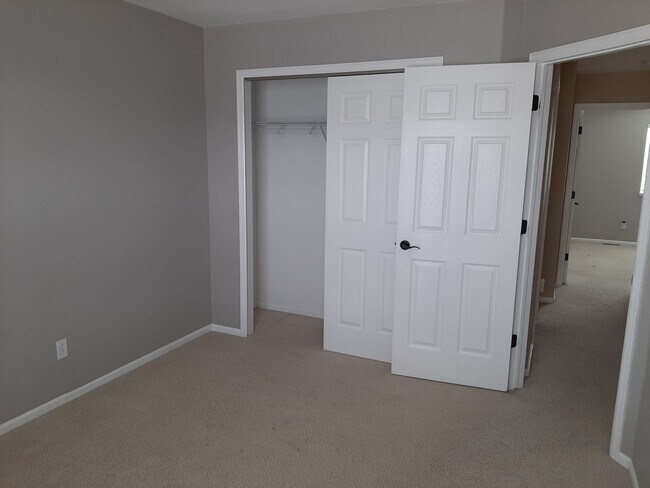 bedroom closet 3 - 14219 Woodrock Path