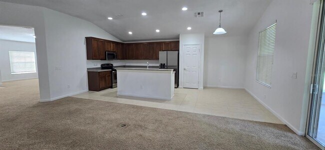 Building Photo - 4170 SW 47th Ct