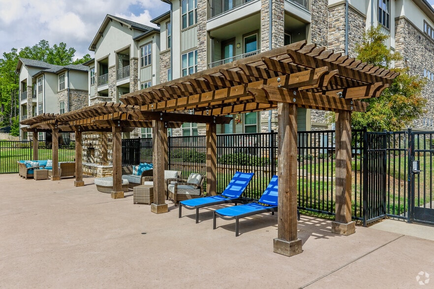 Swimming Pool - Auberge of Tyler