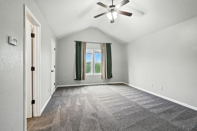 Building Photo - Beautiful Single Family Home, Sutter Woods...