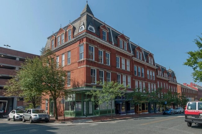 Building Photo - 617 W Lexington St