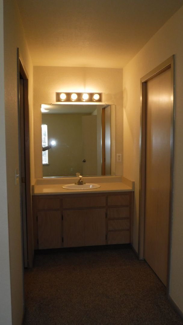 Building Photo - rcy237