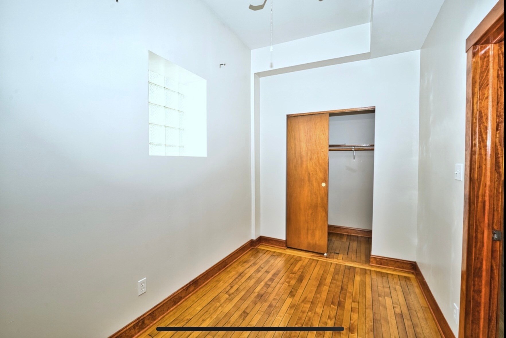Building Photo - 1747 W Le Moyne St