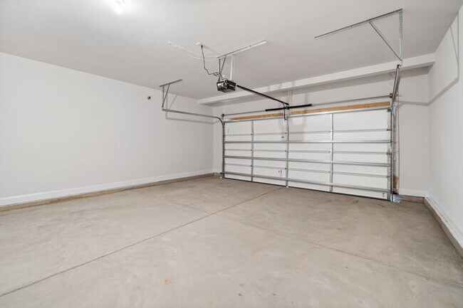 Building Photo - 408 Preston Rd