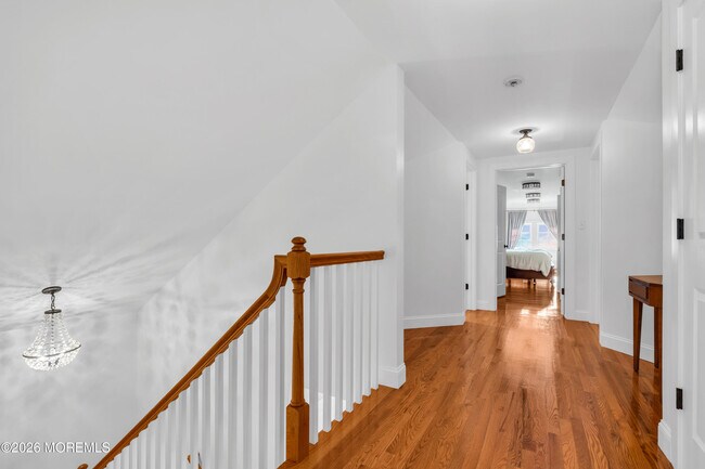 Building Photo - 115 Grassmere Avenue