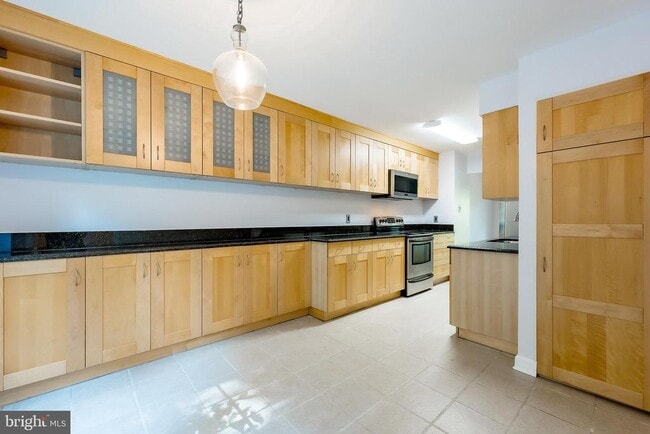 Building Photo - 7603 Heatherton Ln