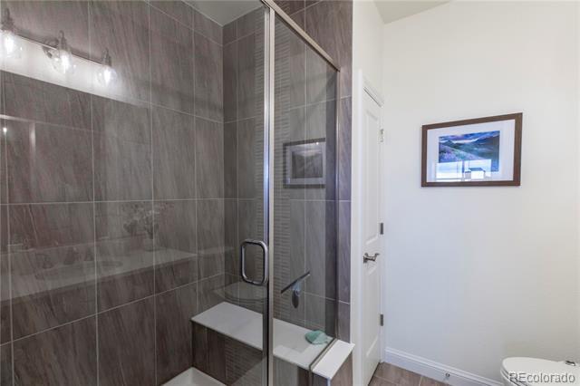 Building Photo - 9962 W Victoria Pl