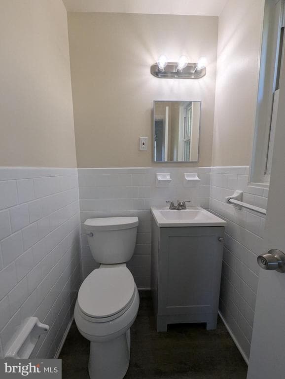 Building Photo - 6327 Willowood Ln