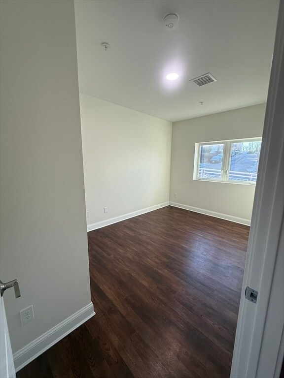 Building Photo - 10 Franklin Ave