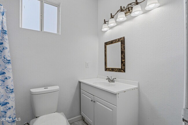 Building Photo - 15088 Rancho Del Sur Dr