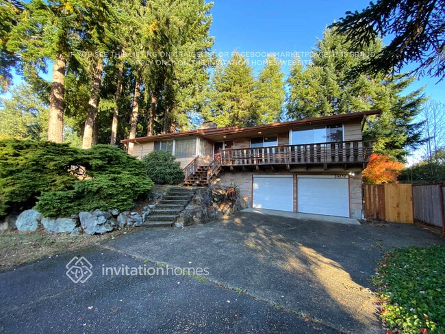 Building Photo - 29836 6th Ave S