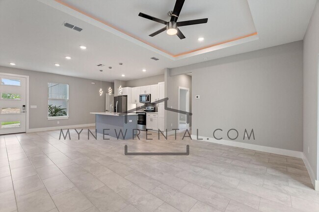 Building Photo - ONE MONTH FREE RENT! Modern, energy effici...