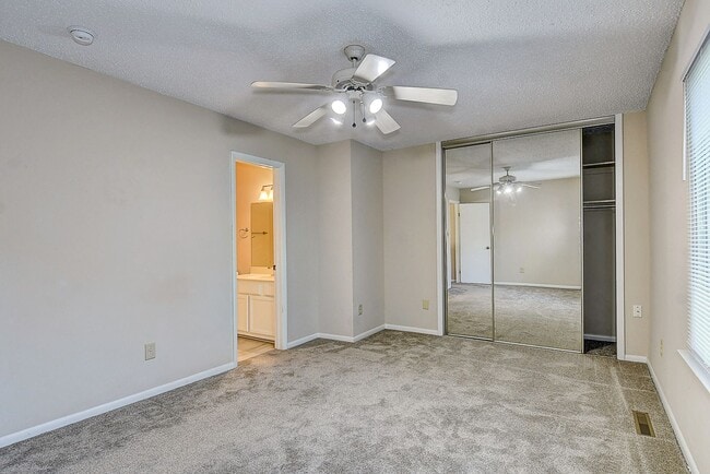 Building Photo - FOR RENT -  AEIRES ON THE BAY!