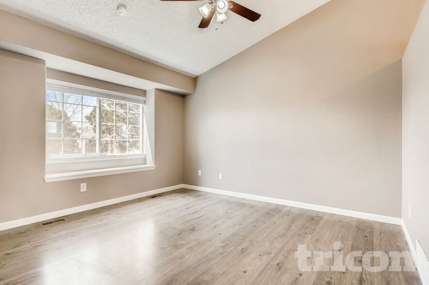 Primary Photo - 3870 Caviar Ct