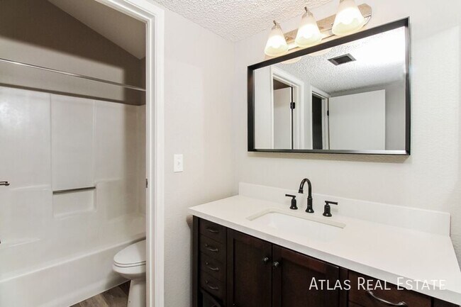 Building Photo - 2 WEEKS FREE PLUS $500 OFF RENT IF MOVED I...