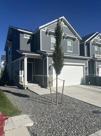 Building Photo - 766 N Hilltop Dr