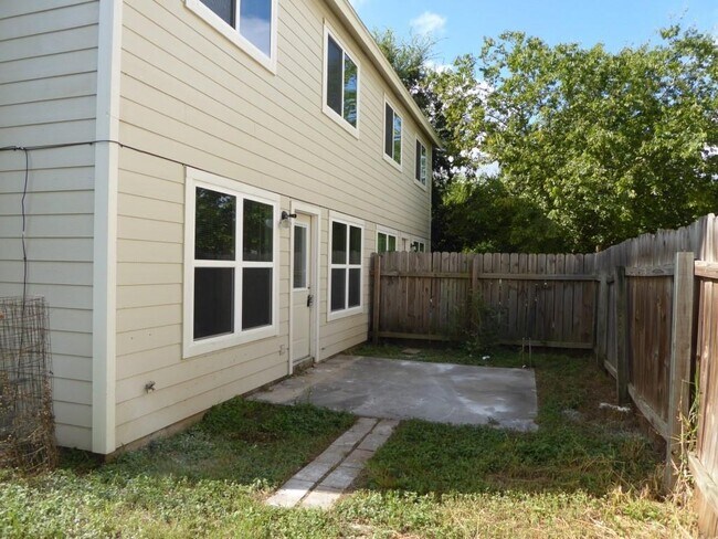 Building Photo - 9102 Sanger Dr