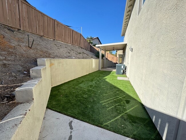 Building Photo - Amazing House For Rent