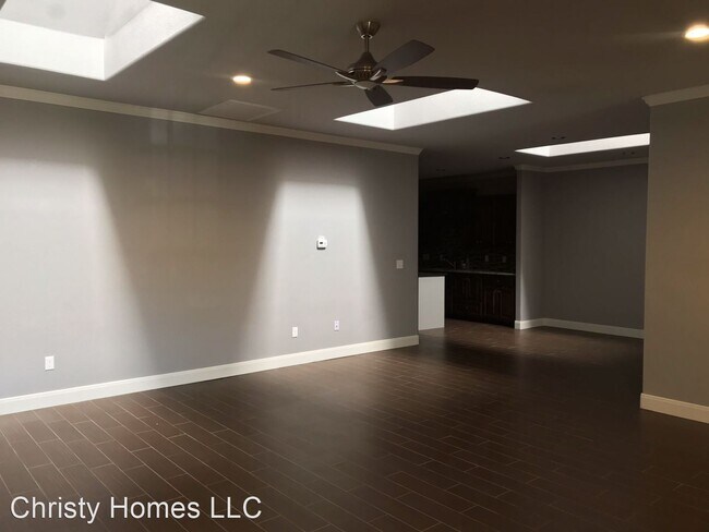 Building Photo - 3 br, 2 bath House - 7410 Mosely St