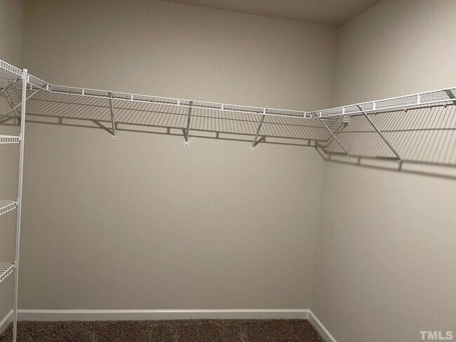 Building Photo - 312 Joneshaven Dr