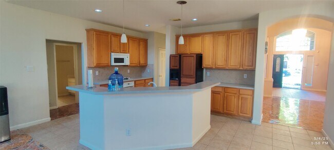 Building Photo - 3302 E Cedar Hollow Dr