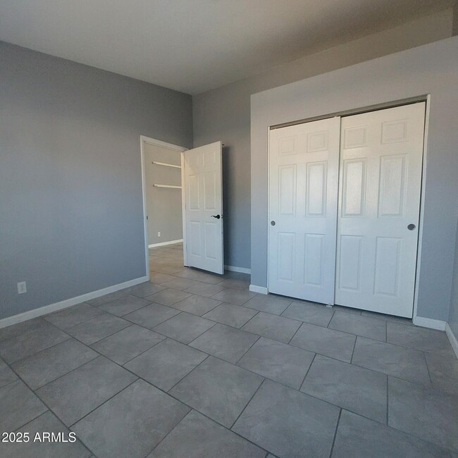 Building Photo - 14076 N 26th Ave