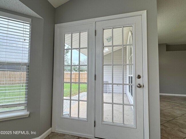 Building Photo - 9841 Staple Inn Ct