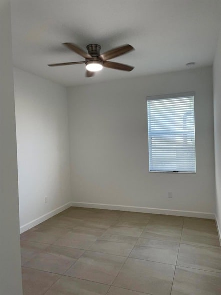 Building Photo - 1535 Verawood Ln