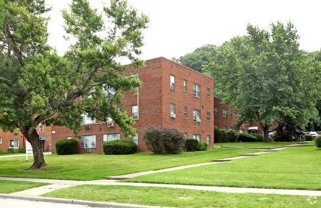 Rainbow's End II Apartments - 22350 Euclid Ave Euclid OH 44117 ...