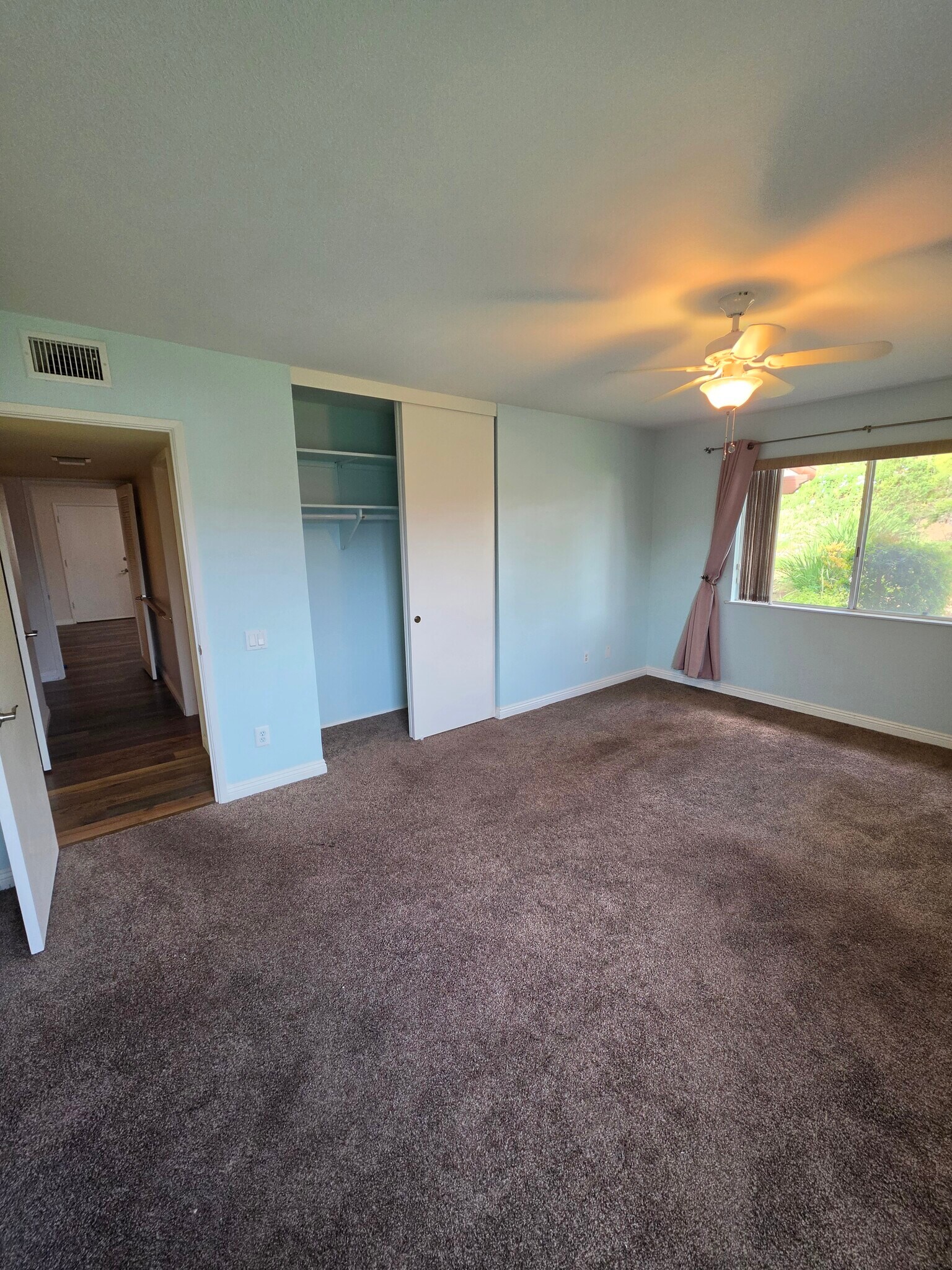 Building Photo - 16625 Roca Dr