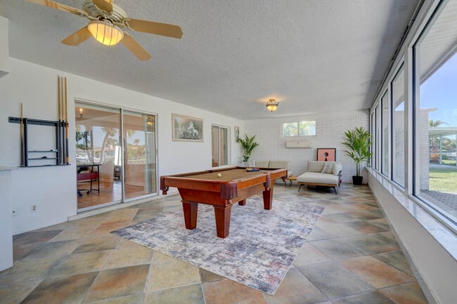 Building Photo - 107 Jamaica Dr