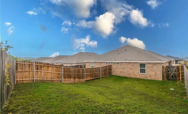 Building Photo - Cozy Duplex in Temple, Ready for Move-In!