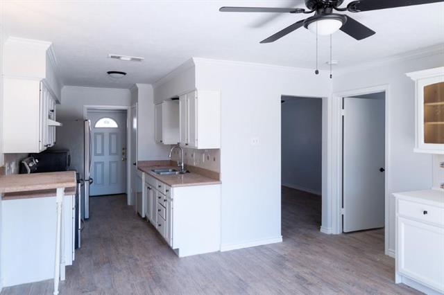 Building Photo - 2333 Seabreeze Dr