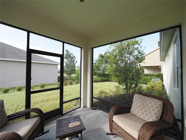 Building Photo - 995 Molly Cir