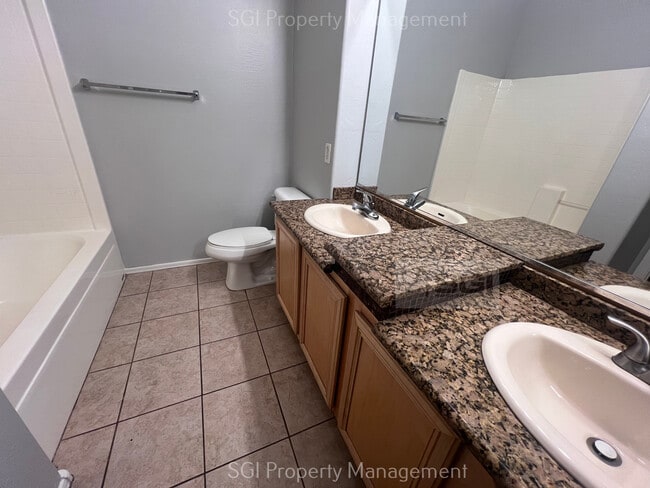 Building Photo - 5415 W Pecan Rd