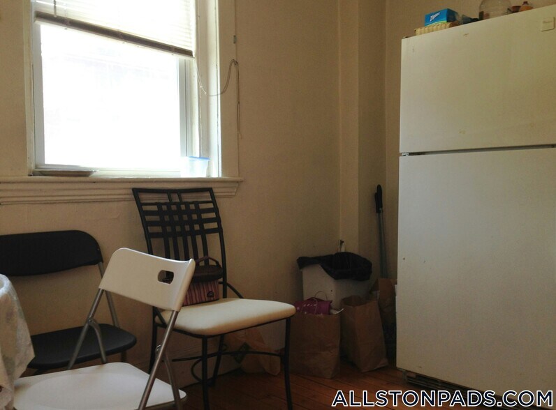 Building Photo - 215 Harvard Ave