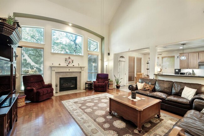Building Photo - 1800 Bluffwood Pl