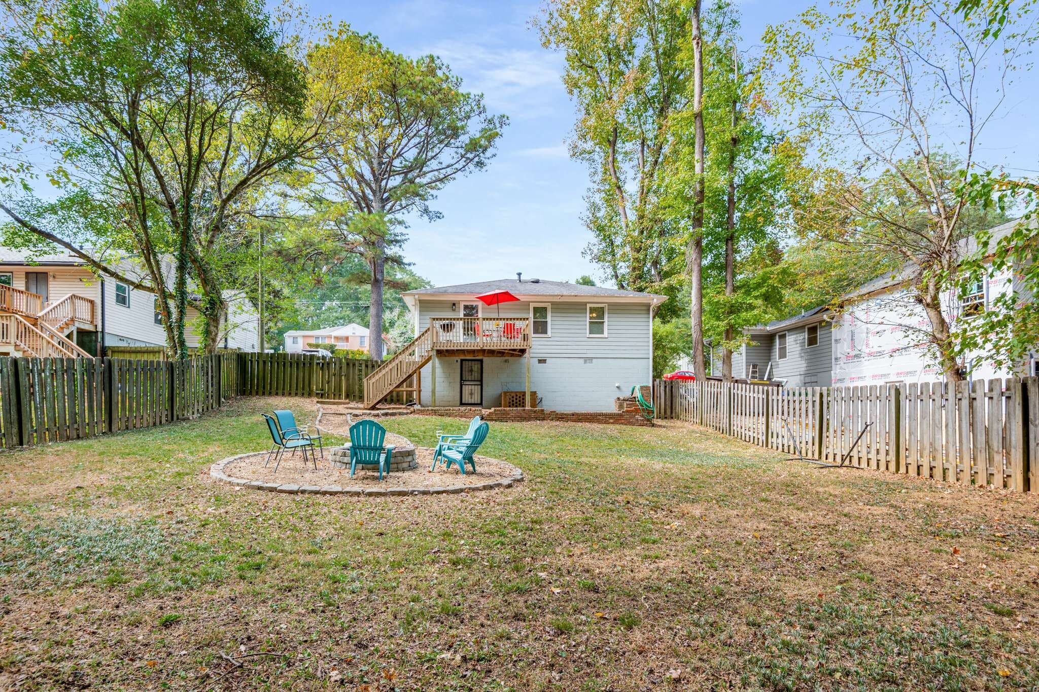 Building Photo - 2046 Settle Cir SE