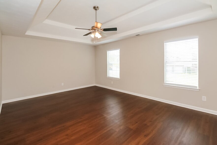 Building Photo - 3234 Diamond Bluff