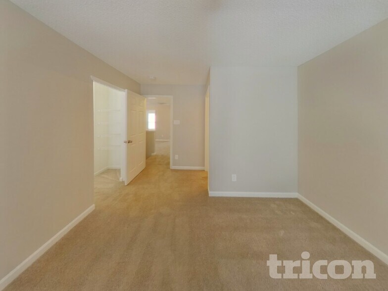 Building Photo - 4353 St Catherines Ct