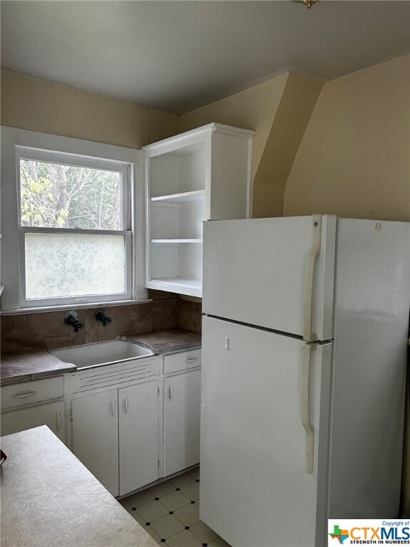 Building Photo - 112 E College St