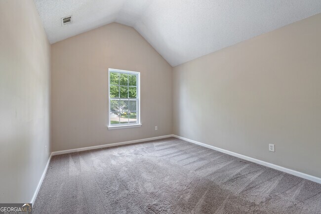 Building Photo - 3902 Arabian Way SW