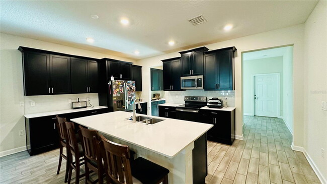 Building Photo - 2525 Camden Park Cir