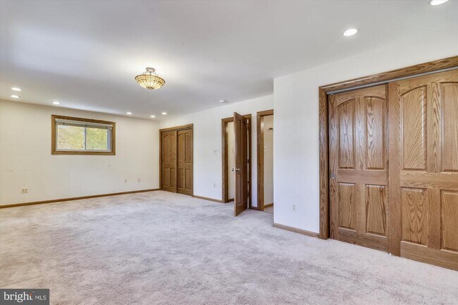 Building Photo - 6403 Tone Dr