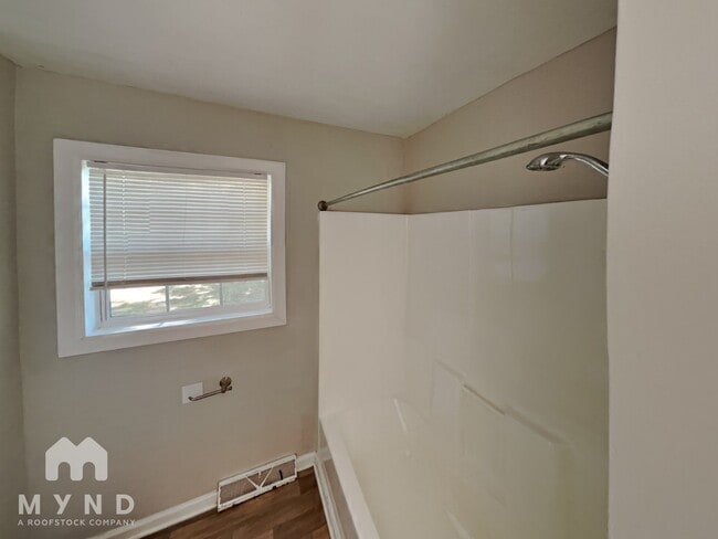 Building Photo - 3581 Travis Ln NW