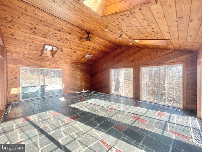 Building Photo - 4925 West Chester Pike