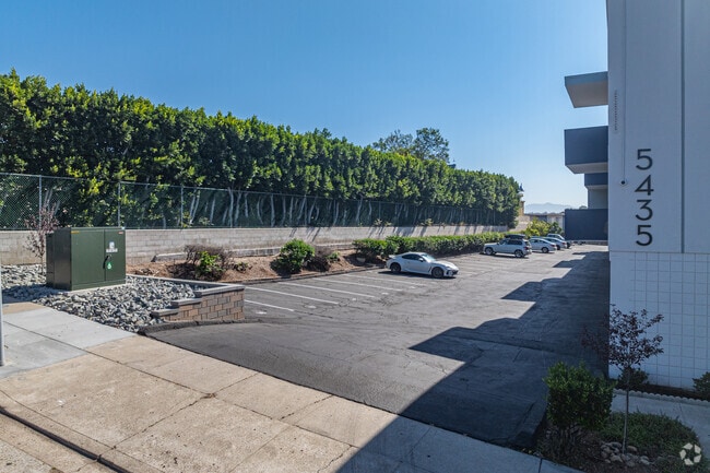 Property Entrance - Aeon Heidi Street