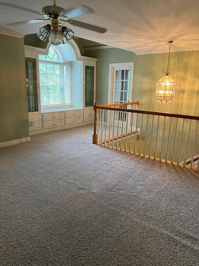 Building Photo - 4204 Nutmeg Dr