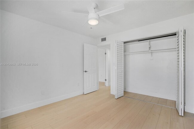 Building Photo - 4670 W 13th Ln